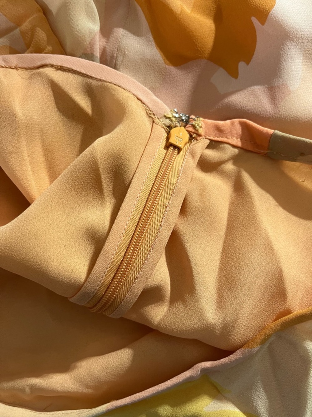 100% Silk vintage multicolored abstract 90’s 2000’s designer piece spring summer - Picture 7 of 8